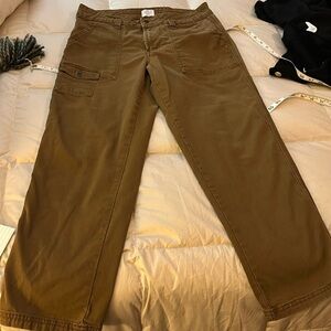 Canvas cargo pant size 10 92 cotton 2 spandex 27.5” inseam 10” rise 16.5” waist